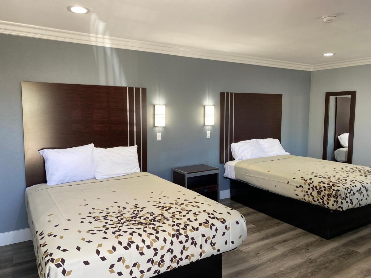 Regency Motel Брея Экстерьер фото