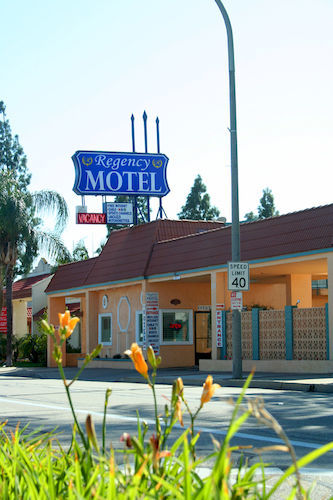 Regency Motel Брея Экстерьер фото